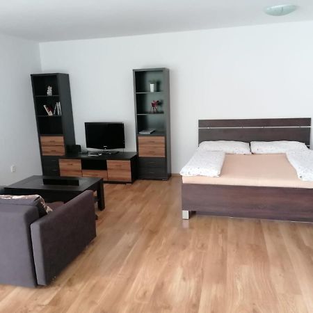 Modern City Center Apartment With Private Parking Martin Exterior foto