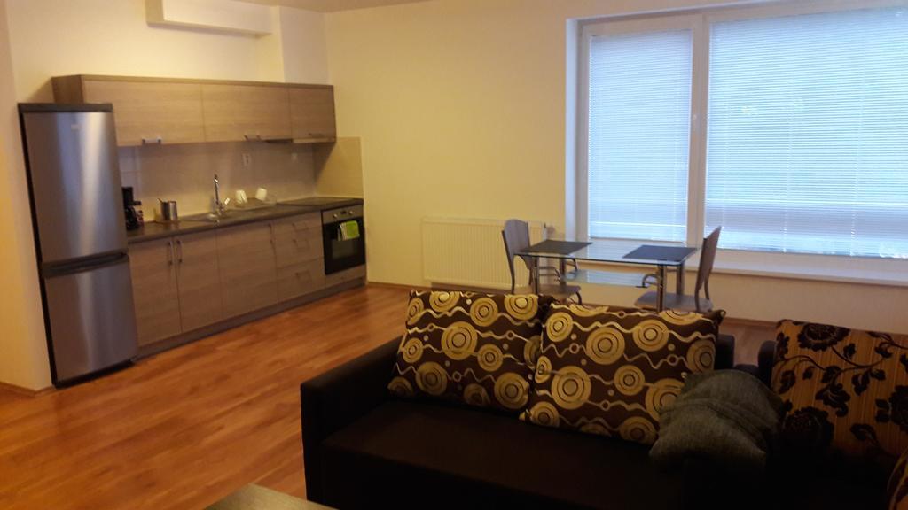 Modern City Center Apartment With Private Parking Martin Exterior foto